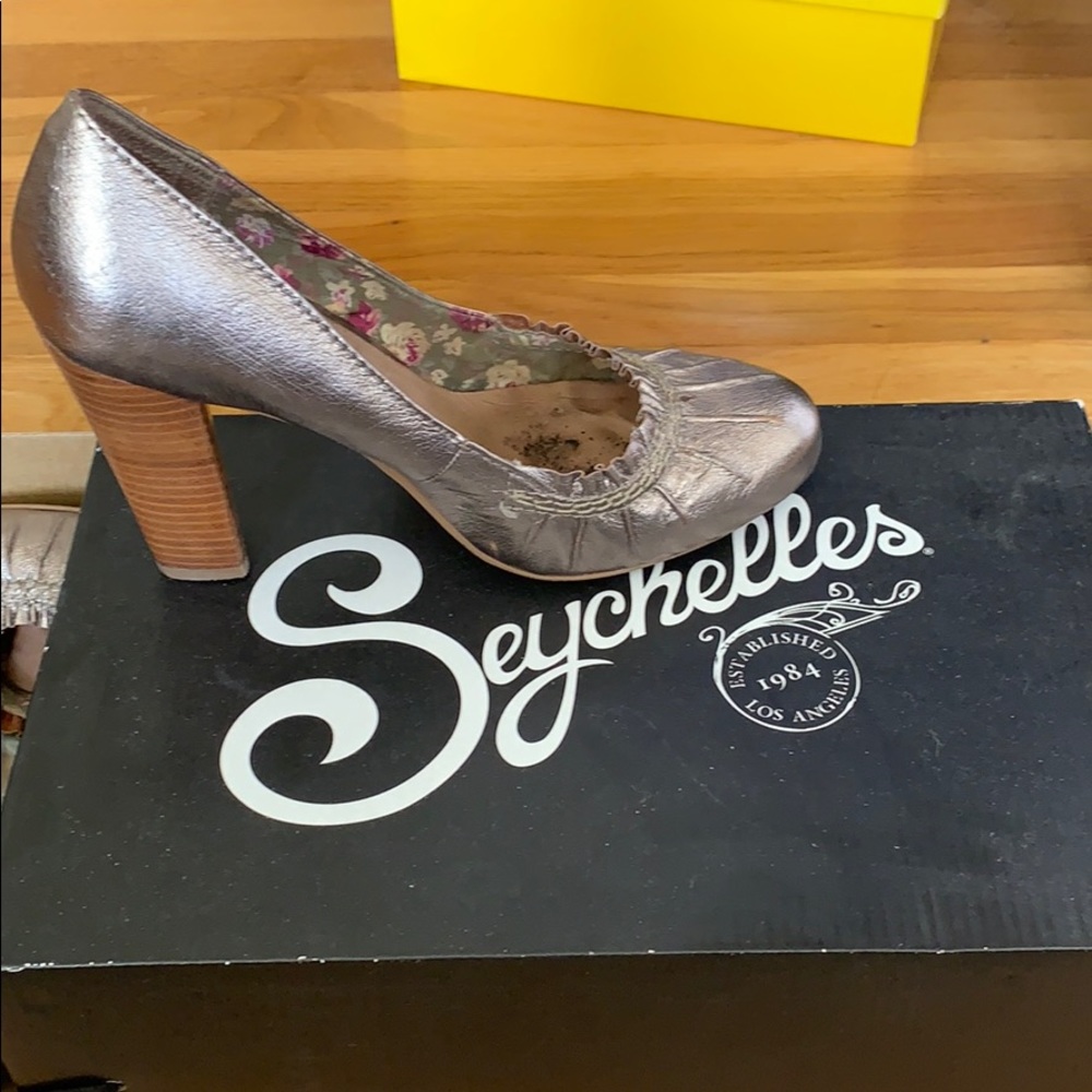 Seychelles Hamburg Metallic Pewter Leather